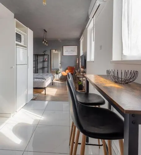 Cozy And Stylish In The Ruin Bar District * Budapesta