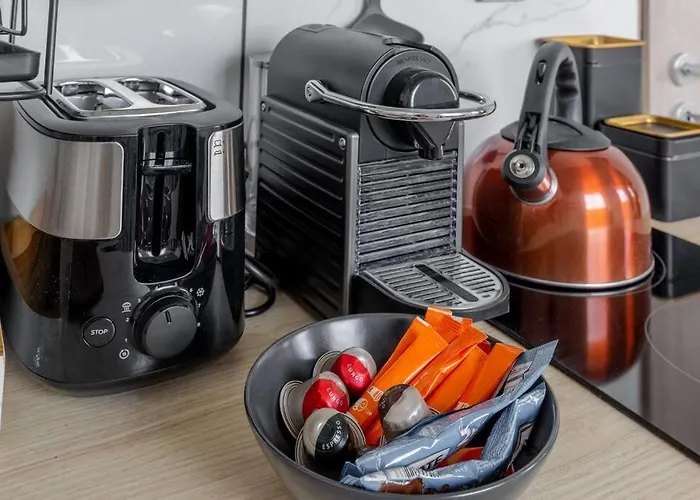 Cozy And Stylish In The Ruin Bar District Apartament